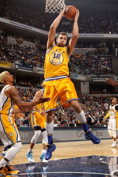 Golden State Warriors contro Indiana Pacers. Andrew Bogut dei Golden State Warriors